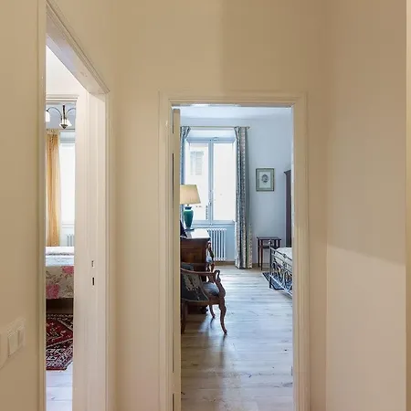 Cozy Flat With A View From Palazzo Medici Soderini Apartamento