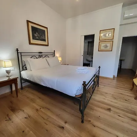 Cozy Flat With A View From Palazzo Medici Soderini * Firenze