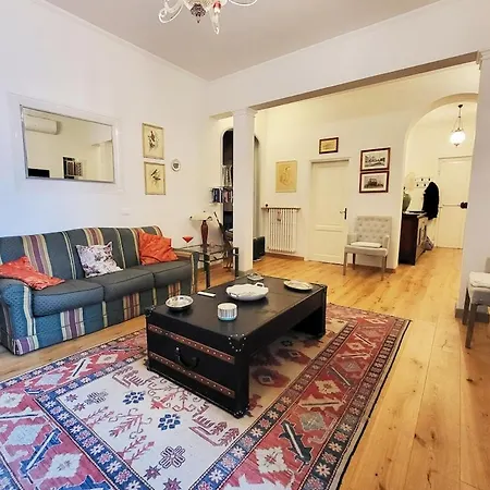 Cozy Flat With A View From Palazzo Medici Soderini דירה